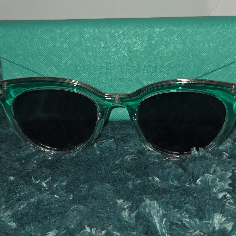 Prive Revaux Womens Emerald Transparent Frame Sunglasses & Case